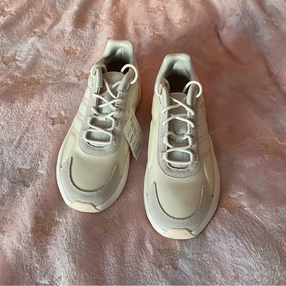 Adidas Ozelle Running Shoes - Picture 3 of 6